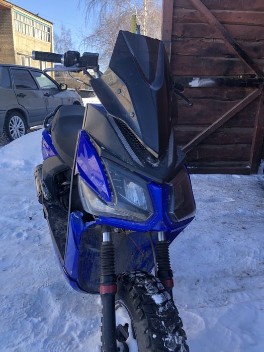 Скутер 150 кубов