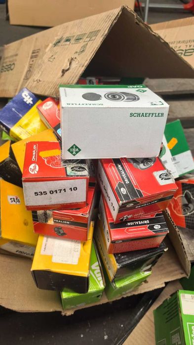 Vand fulii alternator  auto, kit role ,electromotoare etc