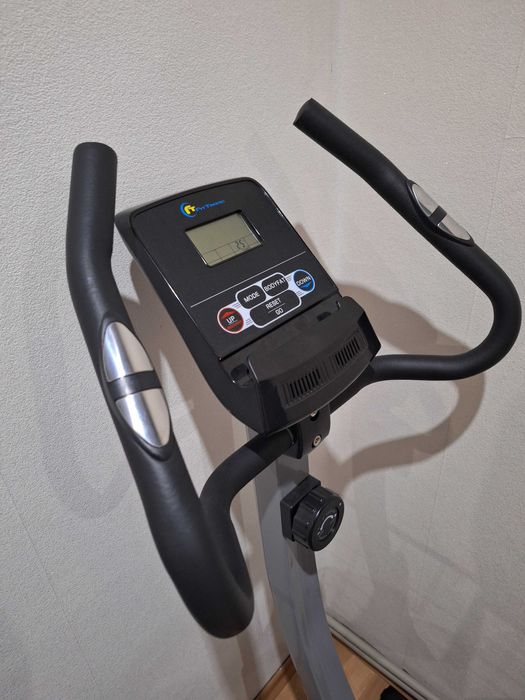 Магнитен велоергометър.Ползван само 2,3 пъти.