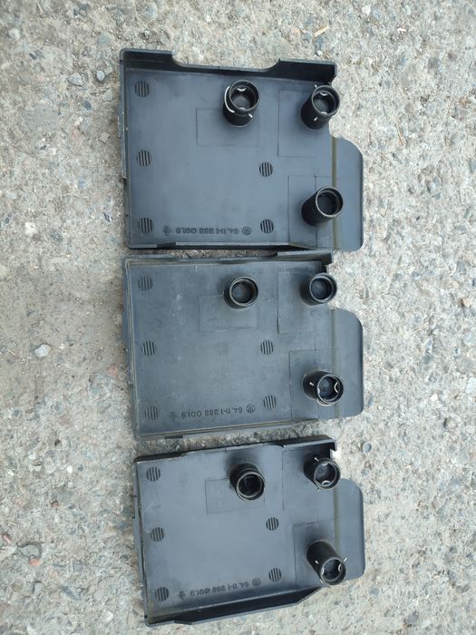 Крышки клапанов печки на бмв Е32 Е34