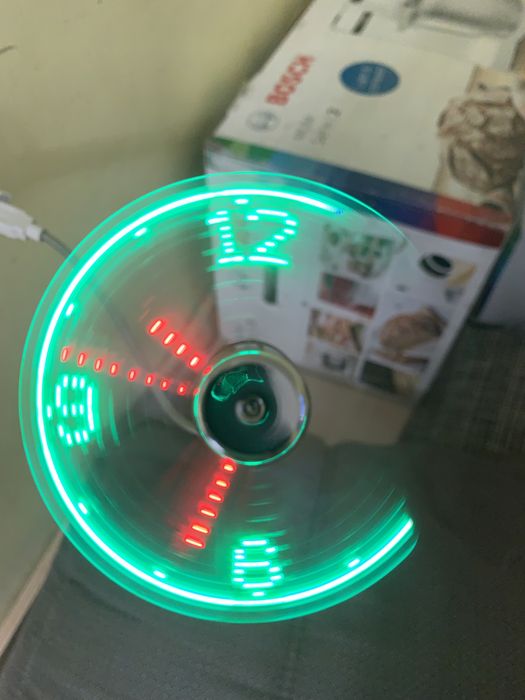USB вентилятор с часами электронными