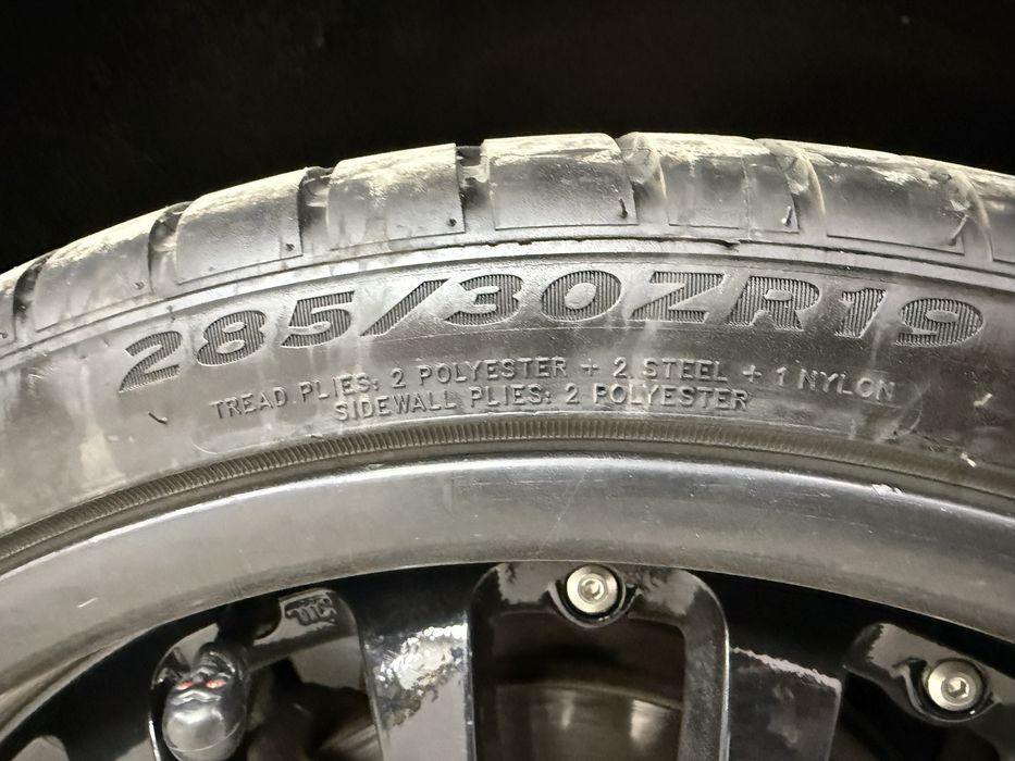 Продам диски с шинами на мерс r19