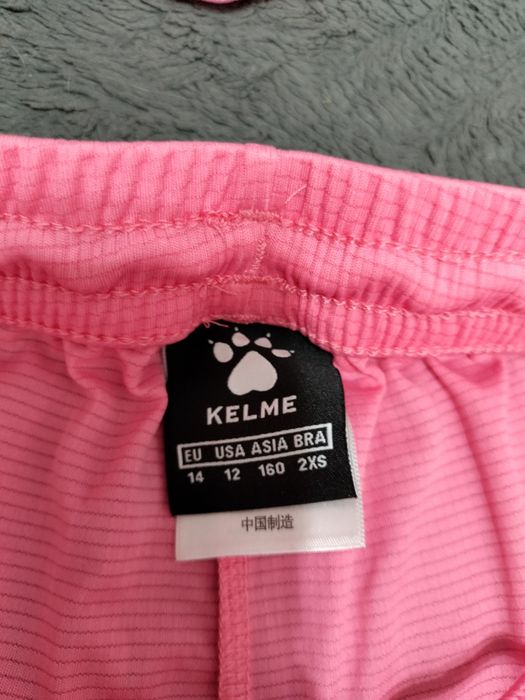 Продам новый костюм