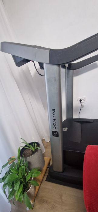 Banda de alergat domyos