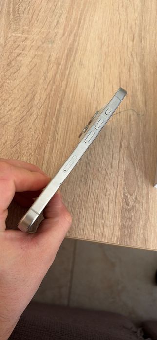 iPhone 15 titanium white 128gb