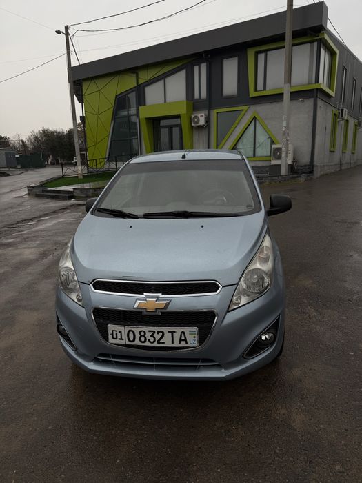 Продается Chevrolet Spark 2014 года