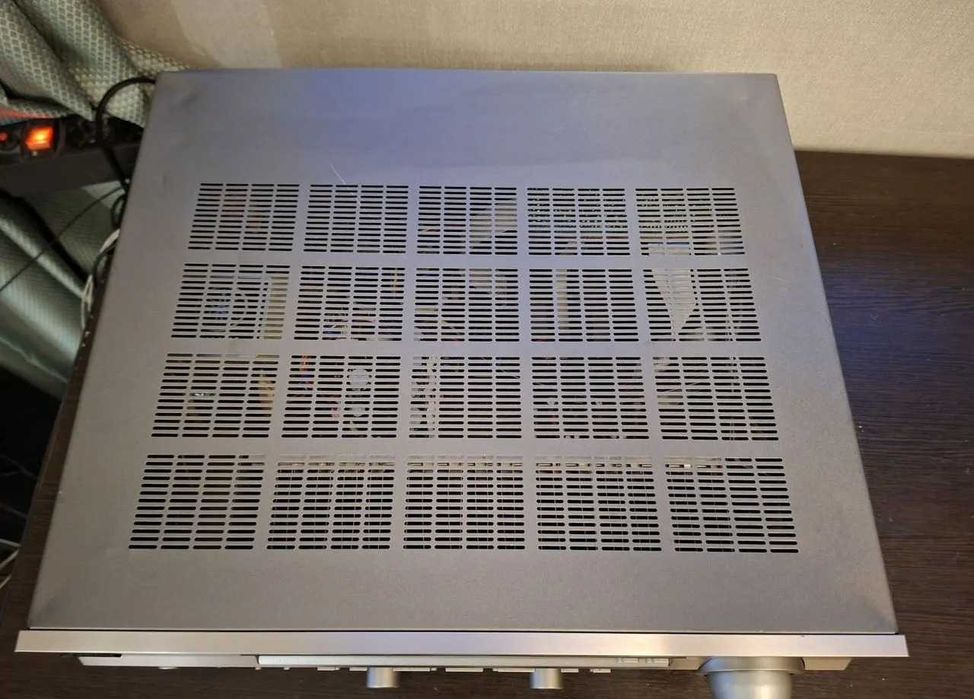 Ресивер Yamaha RV-V550