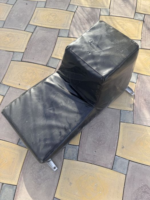 Груша настенная