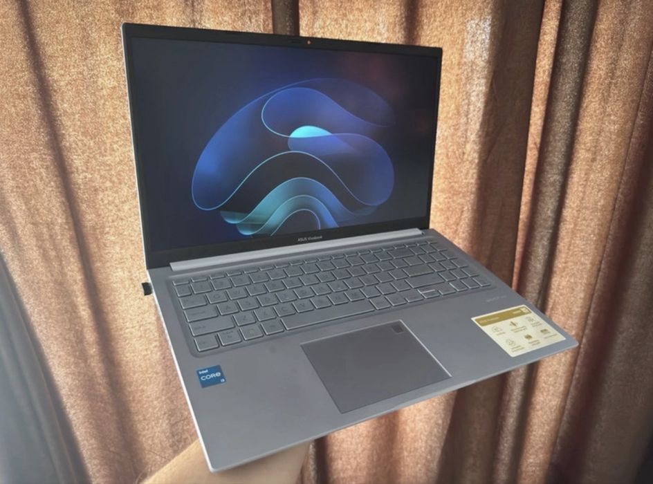 Laptop Asus VivoBook