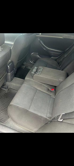 Toyota Avensis 2008 2.0 diesel 130кс 4D4 перфектно състояние обслужен