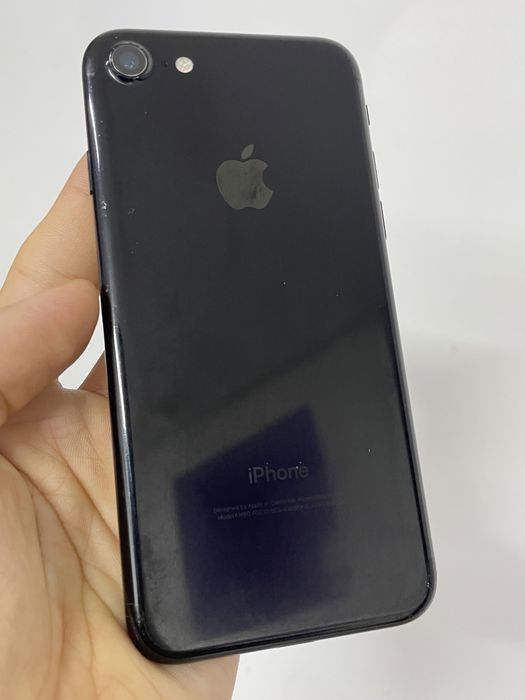 Продам iphone 7