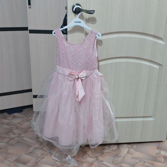 Платья,куртки Костанай