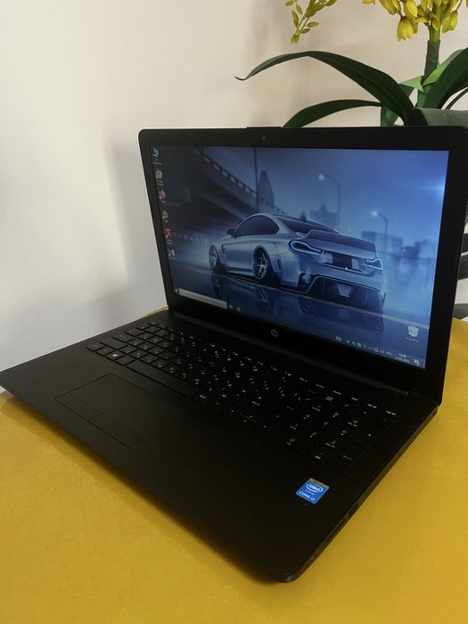 Ноутбук состояние нового!