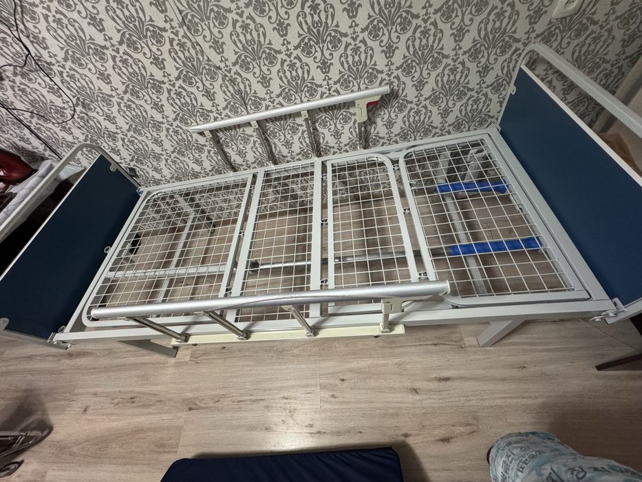 Медицинский кровать для лежащих больных