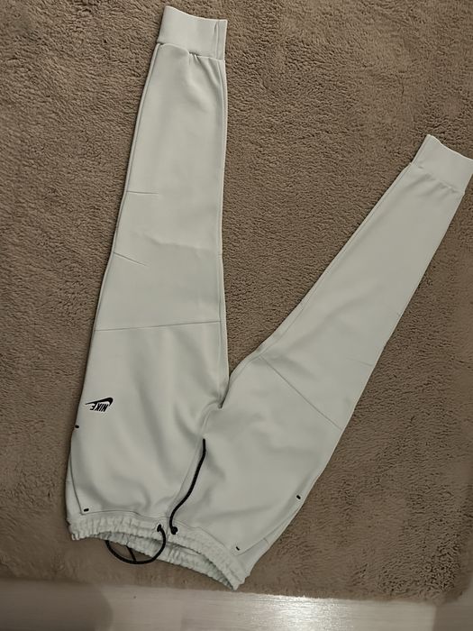 Nike Tech Fleece  full tracksuit (nu il vand pe piese)