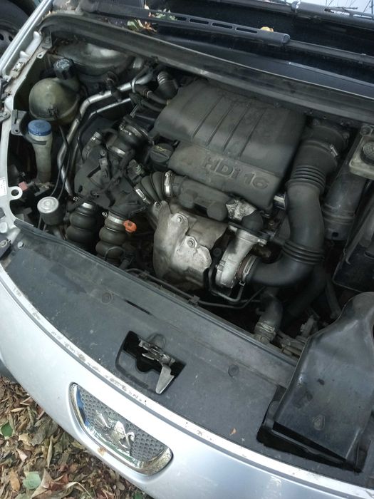 автомобил Пежо 307