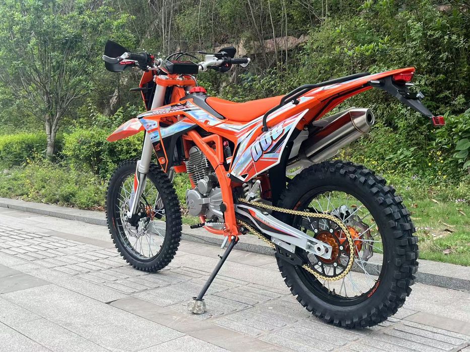 BESUDA ZONSEN CB300cc оригинал мотоциклы