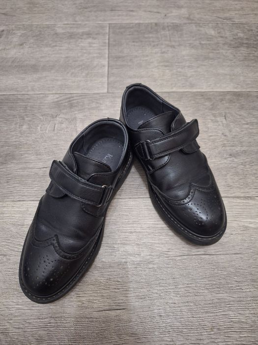 Продаю туфли для мальчика