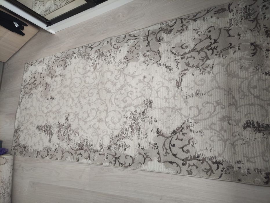 Две ковровые дорожки