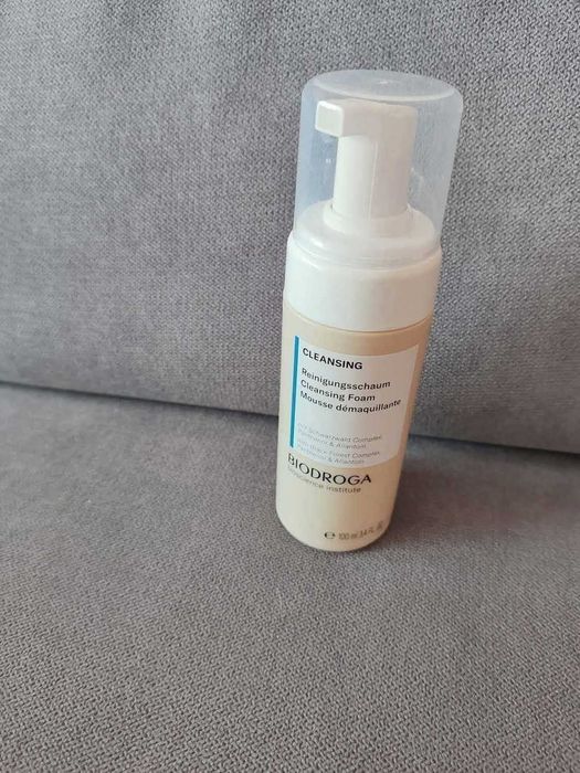 Професионална измиваща пяна за лице