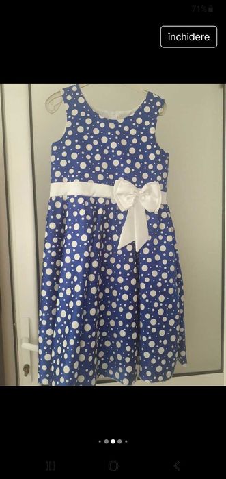 Rochita albastra cu buline albe pentru fetite 7-8 ani