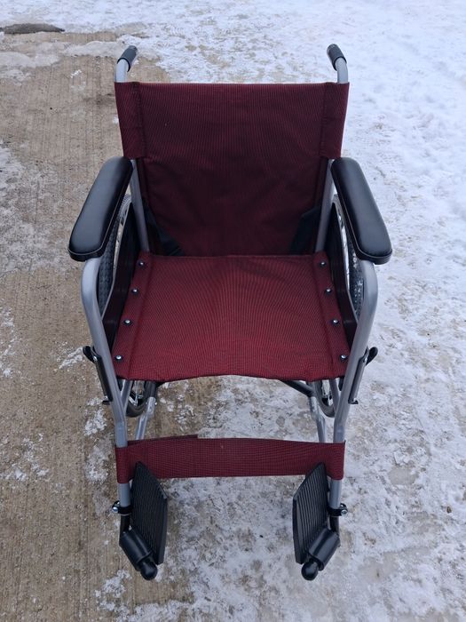 Scaun cu Rotile pliabil