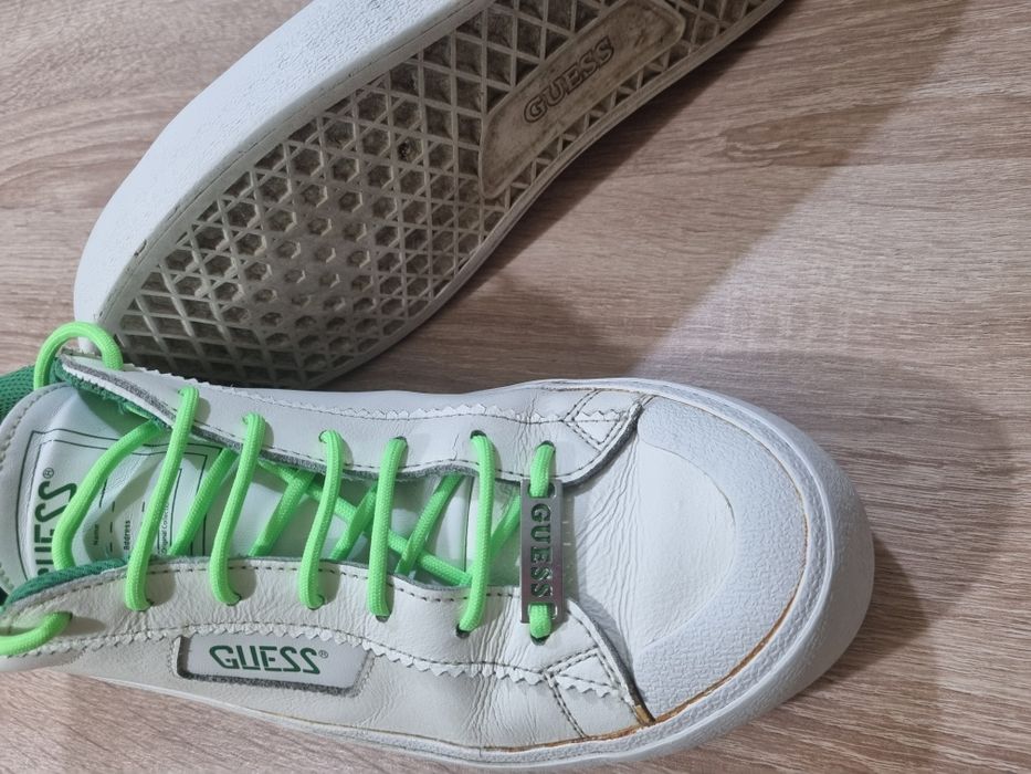Adidasi piele Guess m45