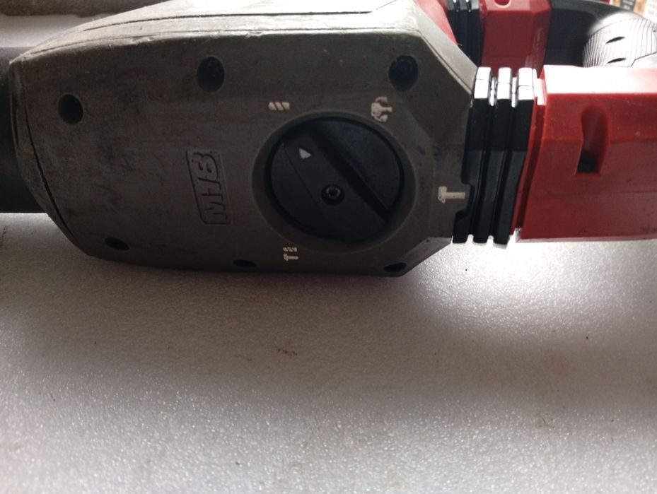 Rotopercutor milwauke 18 v cu defect