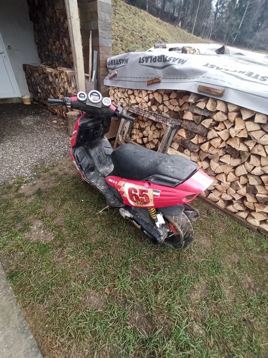 Vand malaguti f12 ducati corse DEFECT