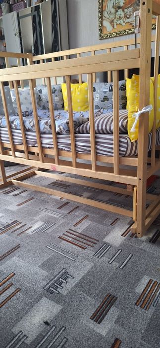 Кроватка-маятник