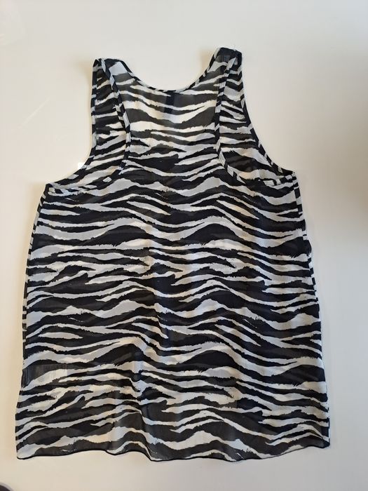 Сет от 2бр. дамски потничета