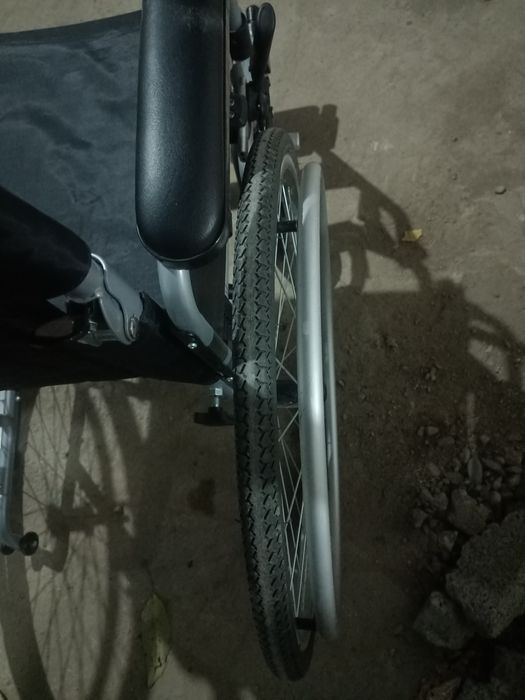 Продается Коляска в хорошем состоянии