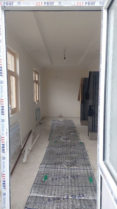 Футситидан 5-км Авангард Бойкургон куча 2-сотих 3-хонали уйи бор