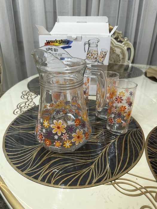 Набор Графин и 4 стакана новый