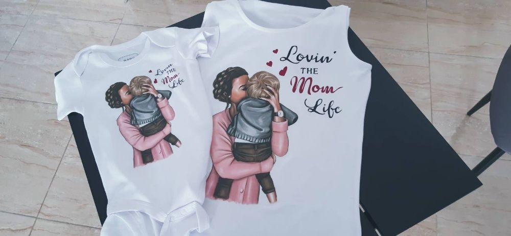 Tricouri personalizate, cu model unic