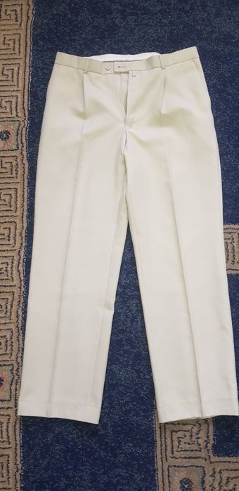 Продам костюм ( тройка  )