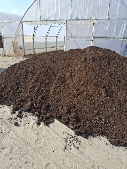 Vand gunoi de grajd mranita  de oaie cal vacă pasăre la cerere