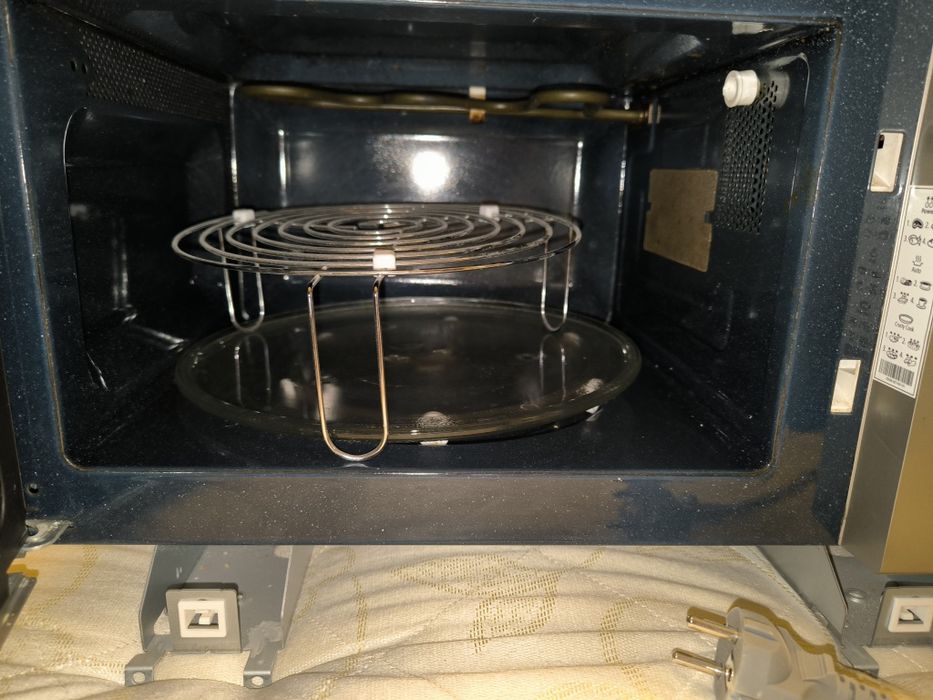 Cuptor microunde incorporabil Samsung