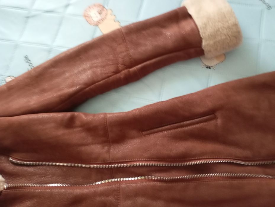 Дубленка коричневая на 42 размер