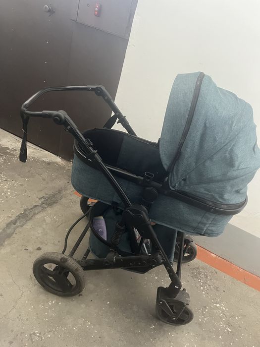 Продам   коляску.