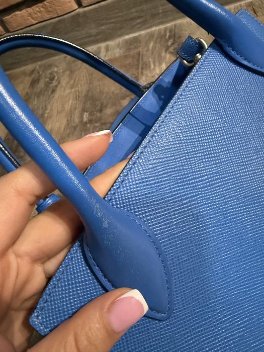 Продам сумку Prada оригинал