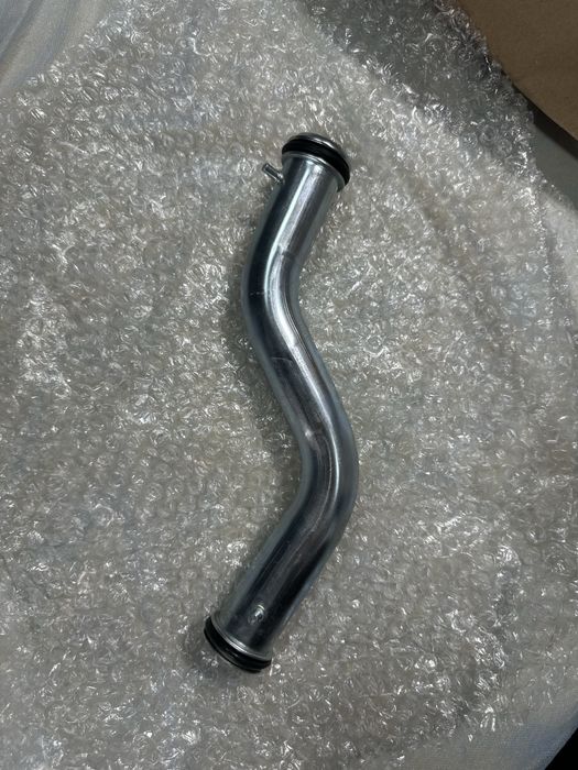 Трубка антифриза и помпы