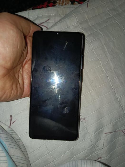 Samsung A32 128 xotira ekran almashmagan