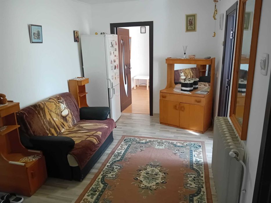 Ap 2 Cam Maratei aproape de piata mare 54mp etaj 3 renovat decomandat