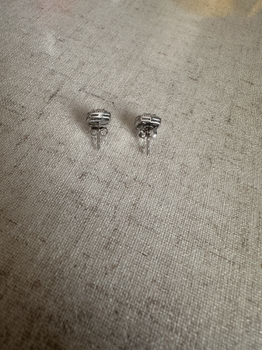 Бриллиантовые серьги из серебра