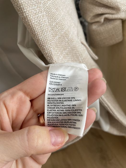 Sacou H&M cu maneci incretite, nou, cu eticheta