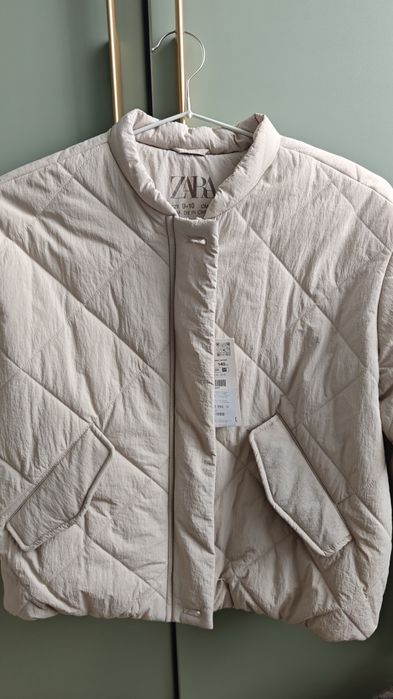 Куртка Zara весна  140 см
