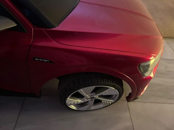 Акомулаторна кола audi