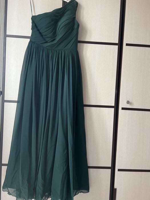 Зелена официална рокля М размер