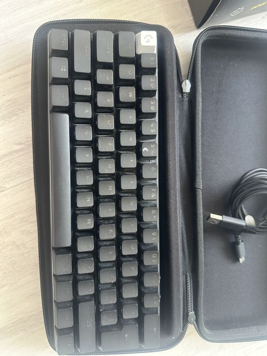Vand tastatura logitech pro x 60